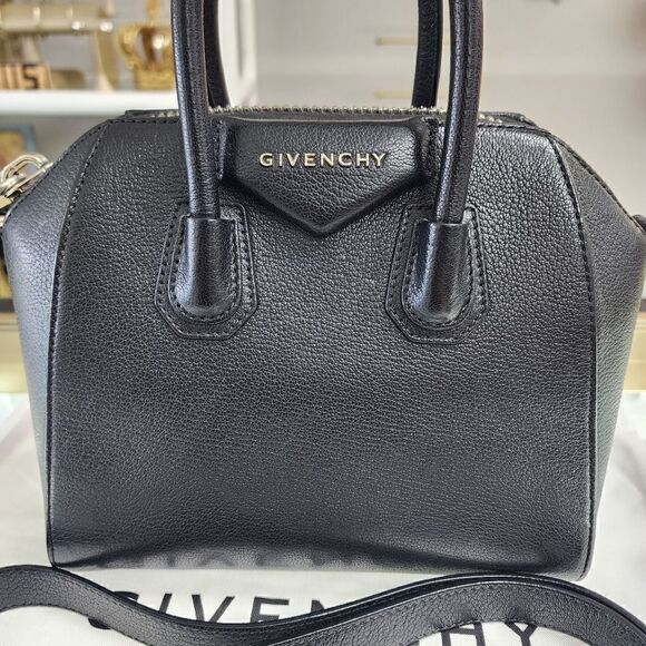NWT Givenchy Antigona Black Leather Crossbody Handbag - Picture 2 of 11